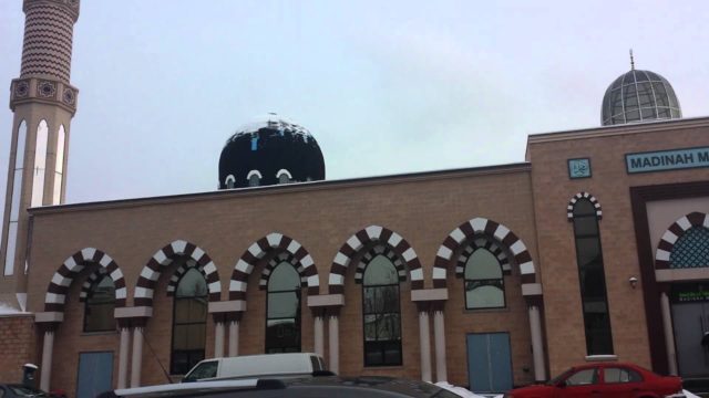 المساجد في كندا