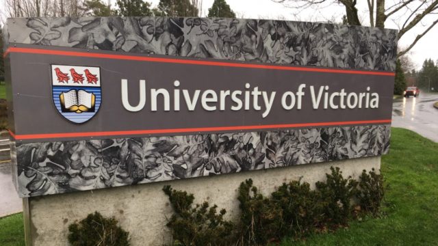 جامعة فيكتوريا كندا