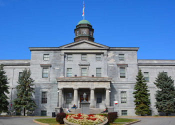 جامعة مكغيل McGill في كندا