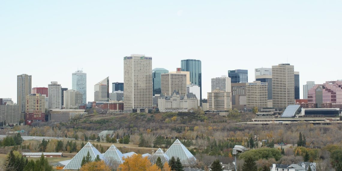 البدء بمشروع تجاري في كندا