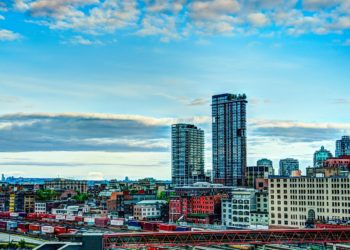 الكفالة الكنسية في كندا