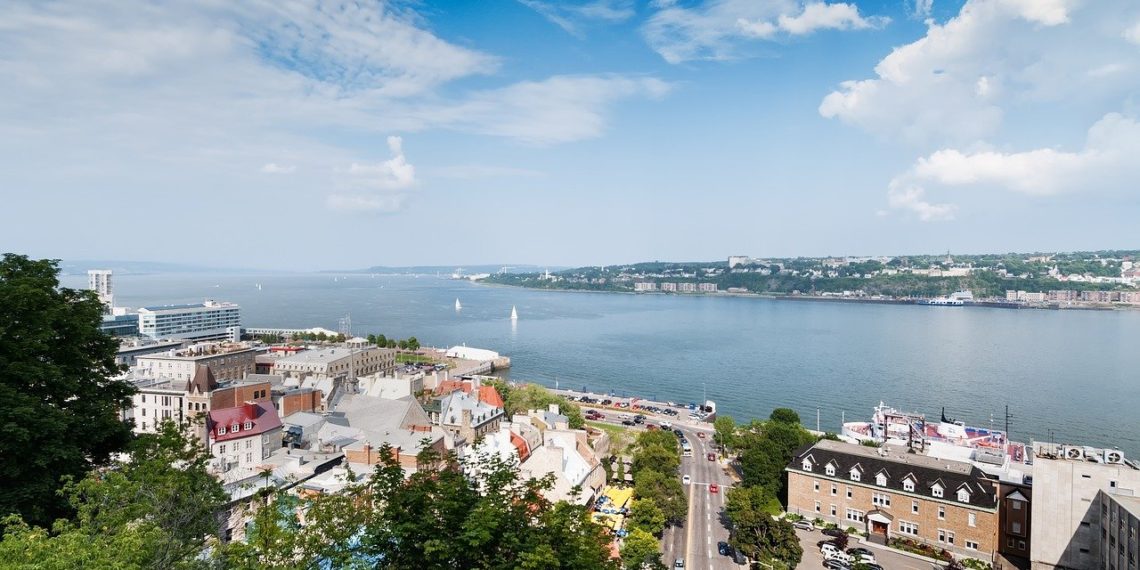 الهجرة الى كندا من عمان