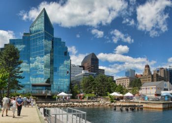 تأشيرة العمل الخاص بك في كندا IEC ..ما هي شروط الحصول عليها وكيف