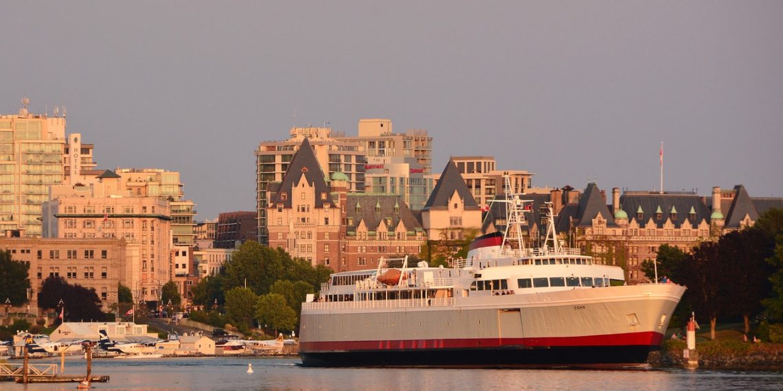 تصاريح العمل الكندية