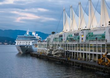 طلب لجوء الى كندا