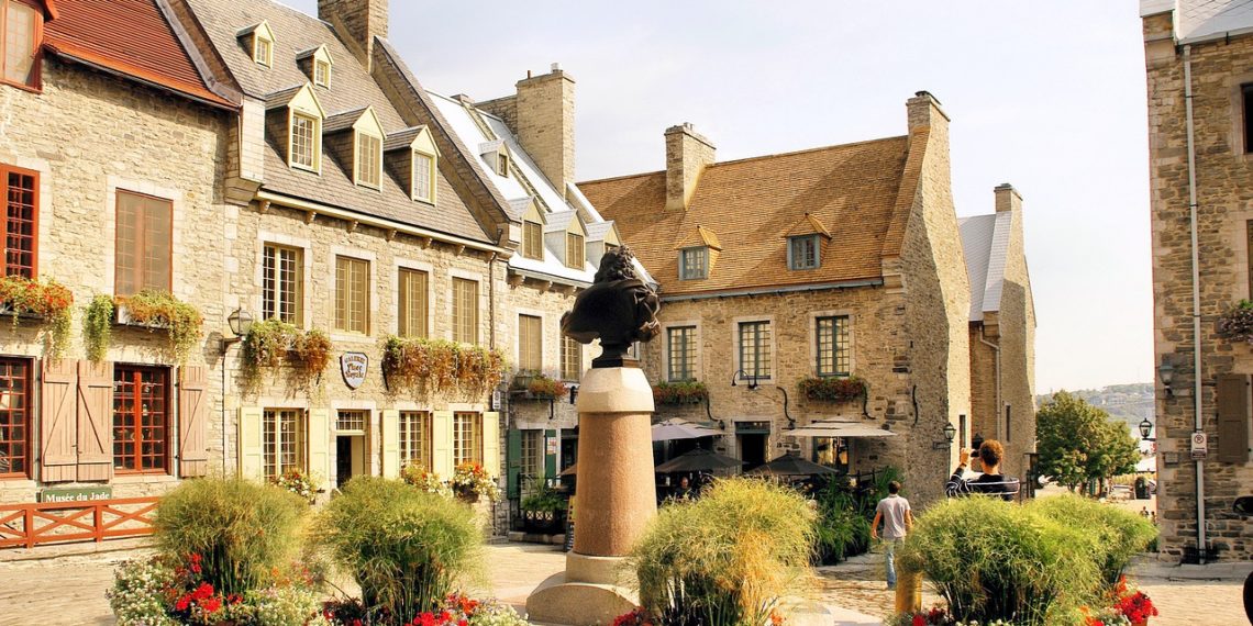 الجنسية الكندية للمولود في كندا