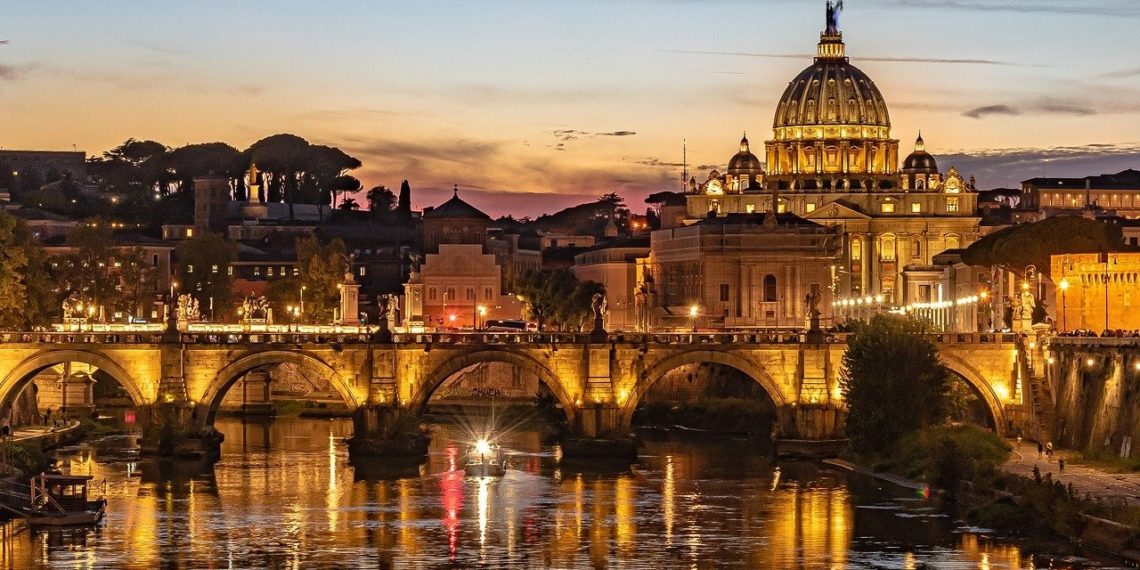 نظام الحكم في الفاتيكان