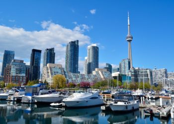 وزارة الهجرة الكندية بالعربي