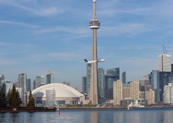 قانون العمل في كندا