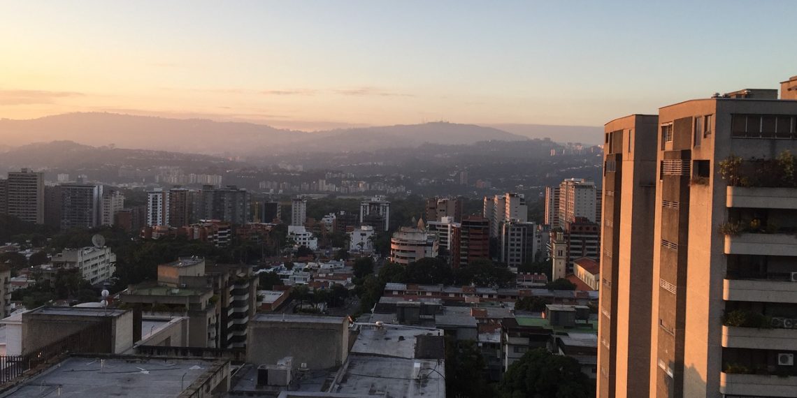 عدد سكان فنزويلا