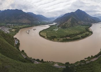 أطول نهر في العالم