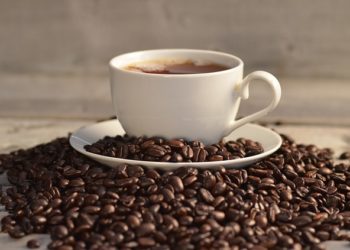 فوائد القهوة السوداء للشعر