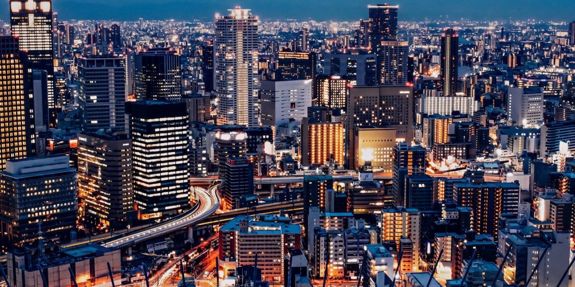 راتب عامل النظافة في اليابان: قيمة الراتب حسب الخبرة والتعليم والمدينة