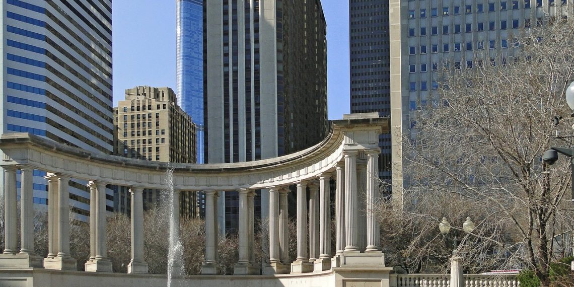 طقس شيكاغو على مدار العام