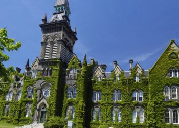 كيفية الدراسة في كندا