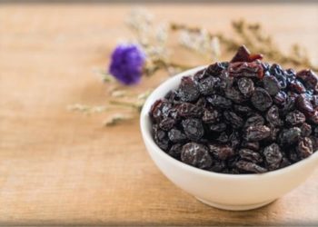 فوائد الزبيب الأسود للمرأة