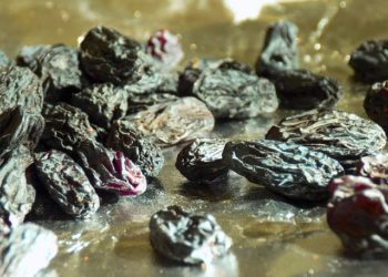 فوائد الزبيب الأسود للجنس