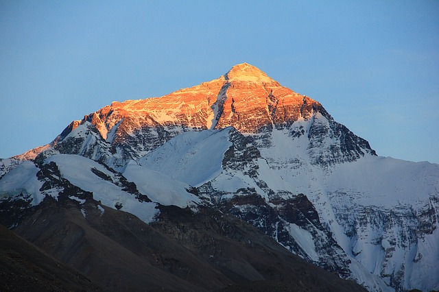 أطول جبل في العالم