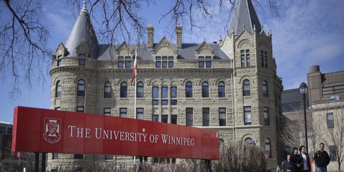 المنح الدراسية المجانية في كندا