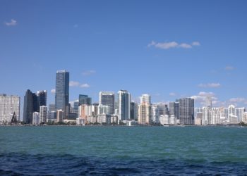 طقس ميامي على مدار العام