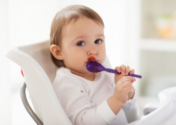 فوائد العسل الأسود للأطفال 