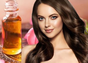  فوائد زيت الورد للشعر