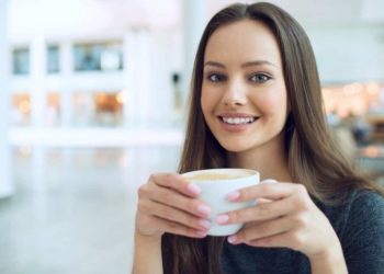 فوائد الشاي الأبيض للنساء 