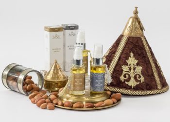 فوائد زيت الأرغان للرموش