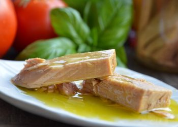 فوائد التونة للشعر 