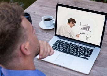 الدراسة عن بعد مجاناً في كندا