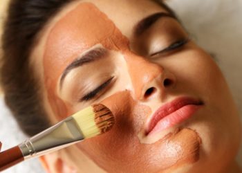 فوائد القرفة للبشرة