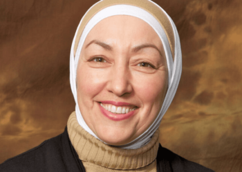 ” نجاح بزّي” تُصنف كواحدةٍ من أفضل ست قياداتٍ فكرية مسلمة في العالم