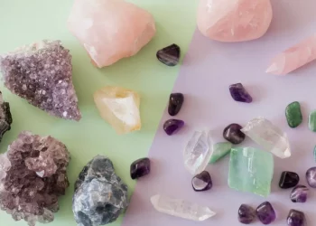 الأحجار الكريمة