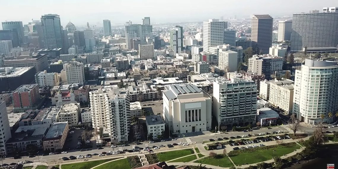 أوكلاند كاليفورنيا