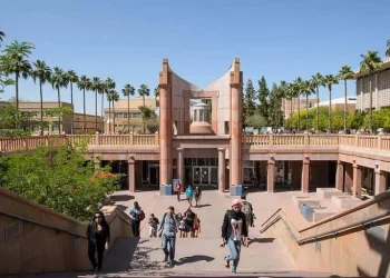 أسهل الجامعات في أمريكا