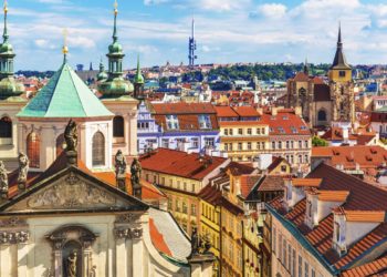 رواتب العمل في التشيك