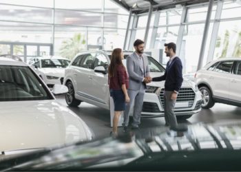 كيف تشتري سيارة في أمريكا 