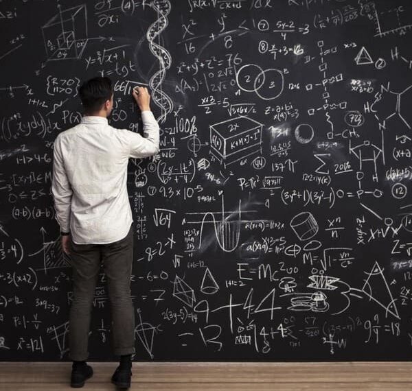 مكتشف الرياضيات