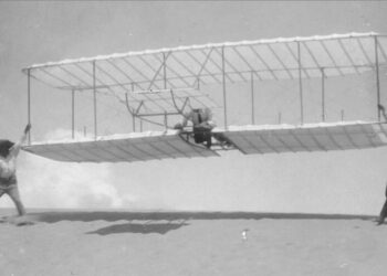 مخترع الطائرة