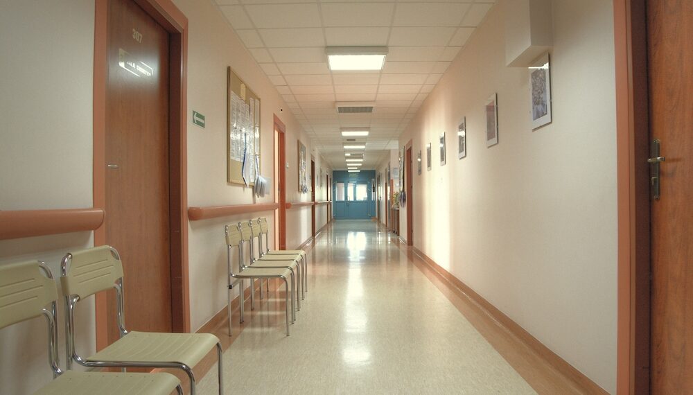 العلاج بالموسيقى …افتتاح استوديو موسيقي للمرضى المقيمين في مستشفى “Mott” للأطفال