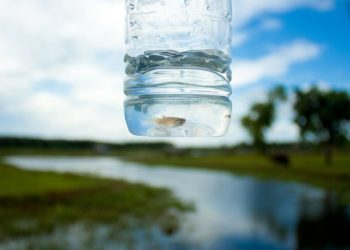 السلطات تُحذر السكان من السباحة والصيد في نهر “هورون” بسبب مادة كيميائية تسبب السرطان