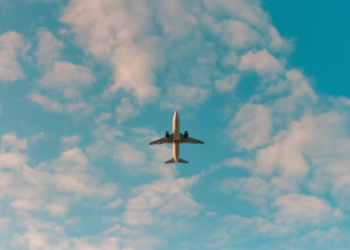 ما هو أفضل وقت للسفر في موسم العطلات القادم ؟