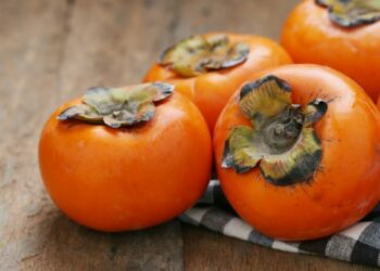 أضرار الكاكا : تعرف على الحالات التي يجب فيها تجنب الكاكا